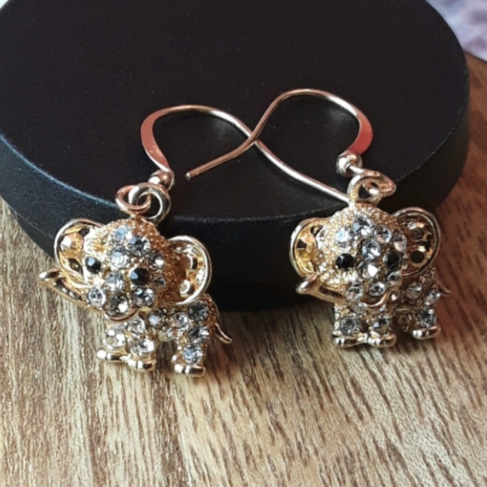 NEW Elephant Earrings